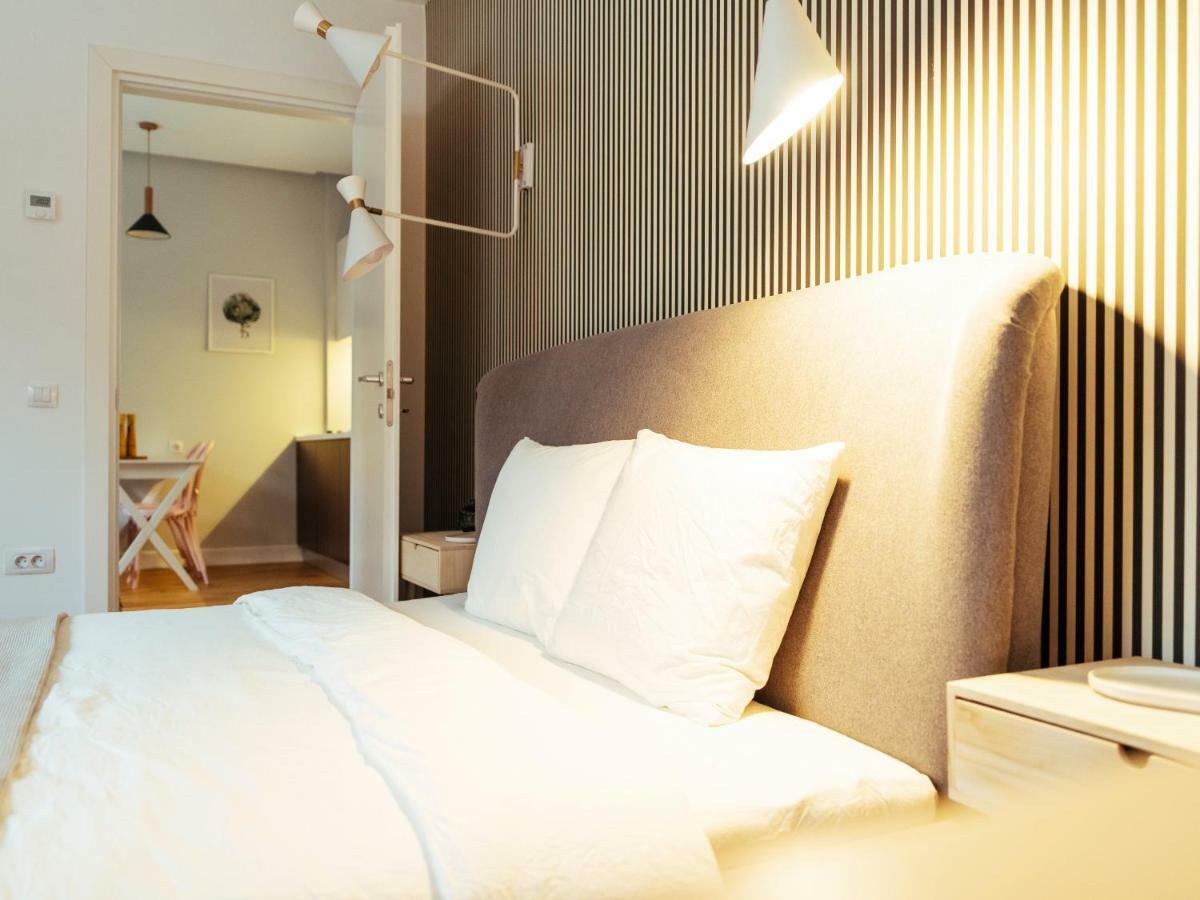 Boutique Luxury Flats - La Maison Du Petit Paris ブカレスト エクステリア 写真