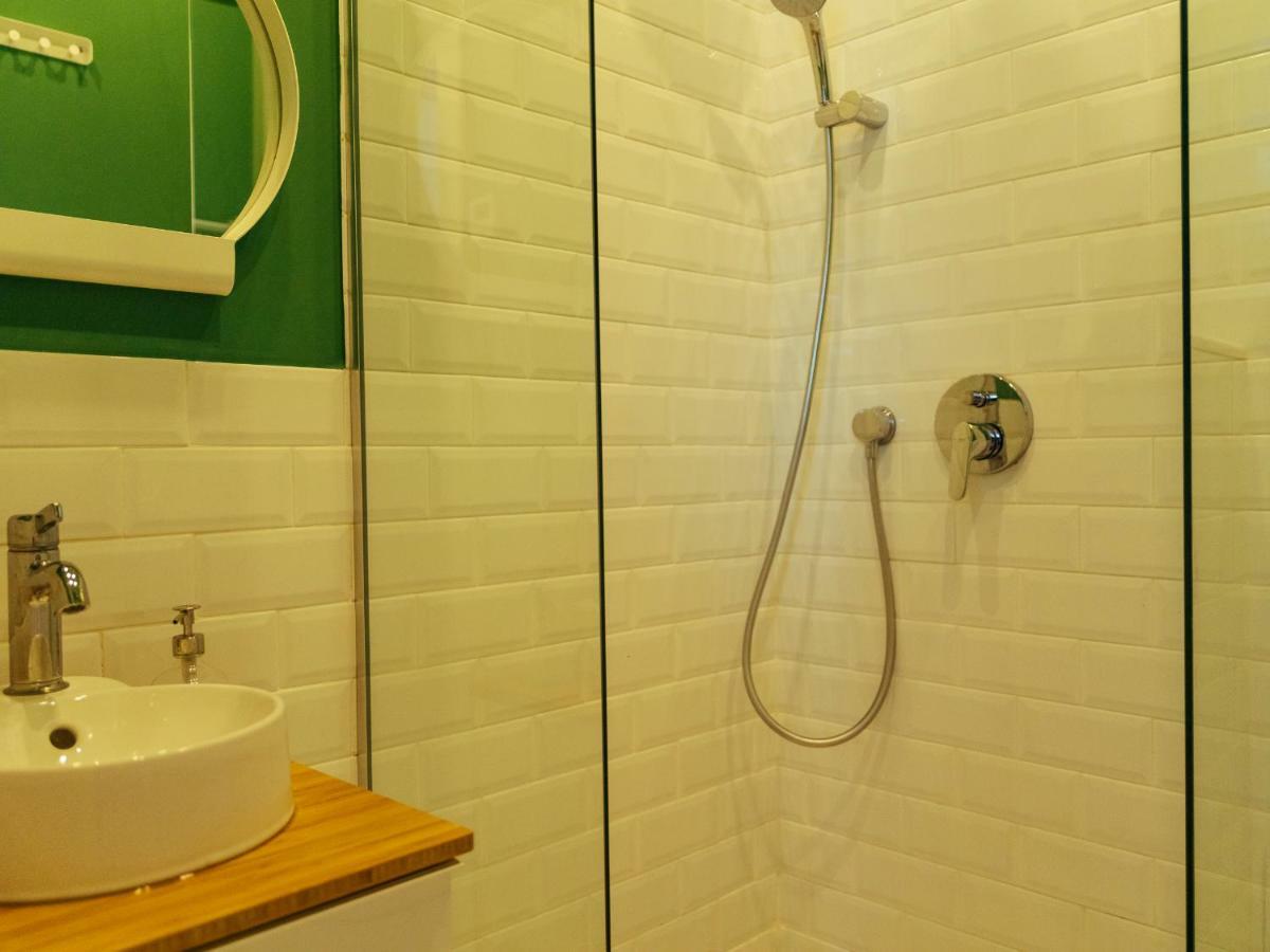 Boutique Luxury Flats - La Maison Du Petit Paris ブカレスト エクステリア 写真