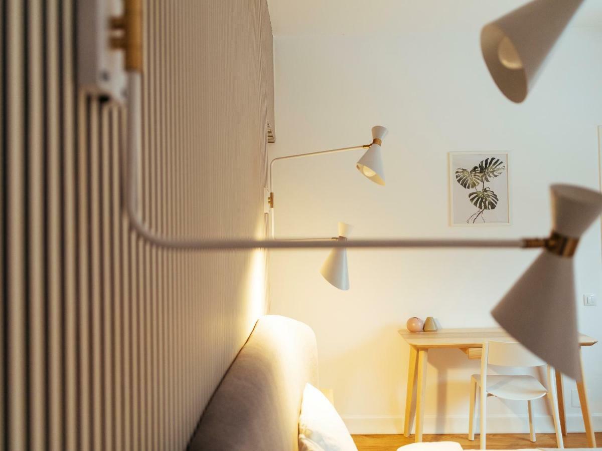 Boutique Luxury Flats - La Maison Du Petit Paris ブカレスト エクステリア 写真