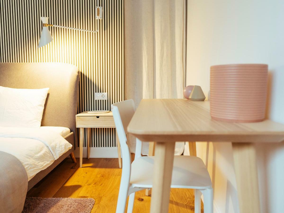 Boutique Luxury Flats - La Maison Du Petit Paris ブカレスト エクステリア 写真