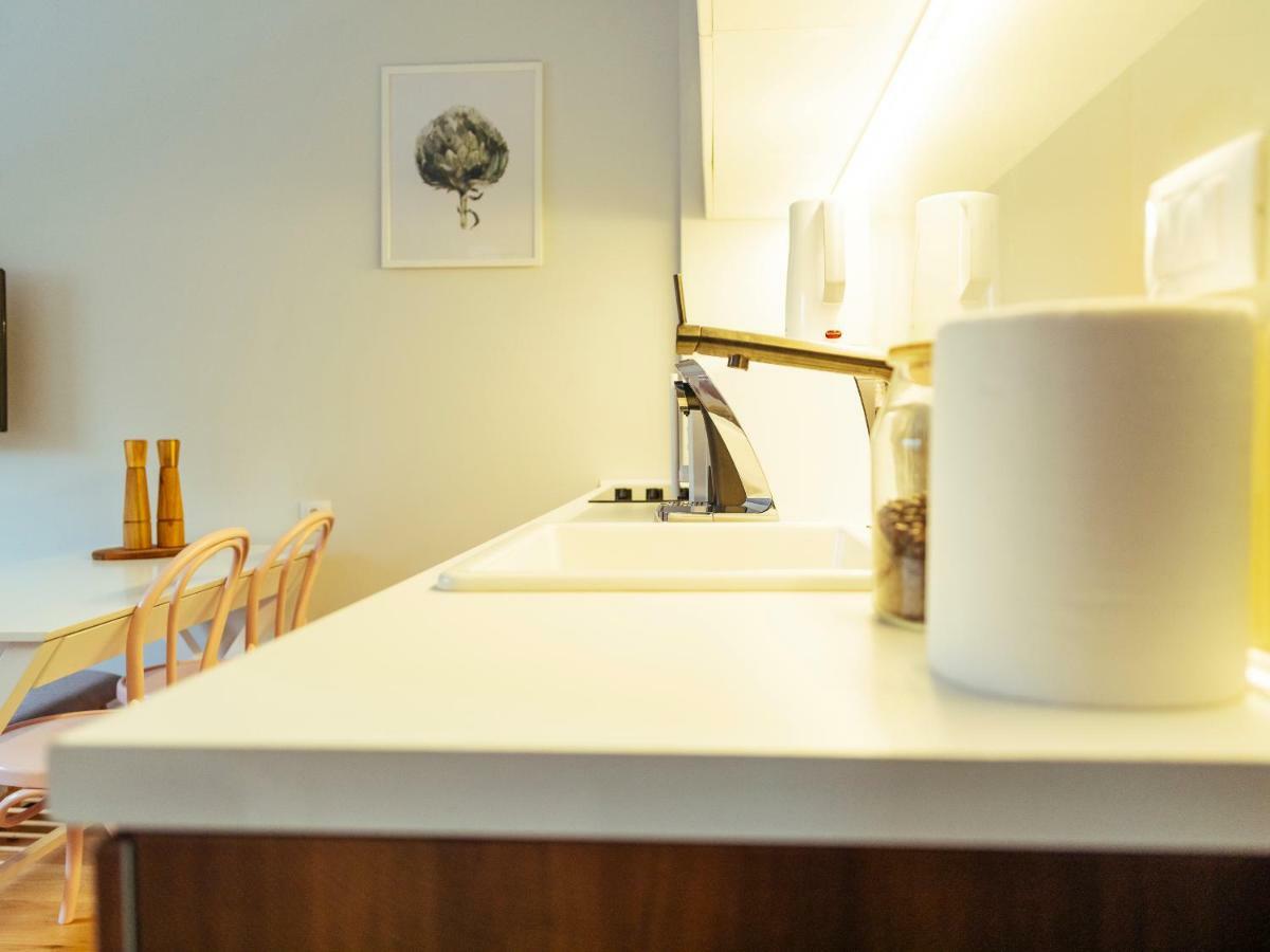 Boutique Luxury Flats - La Maison Du Petit Paris ブカレスト エクステリア 写真