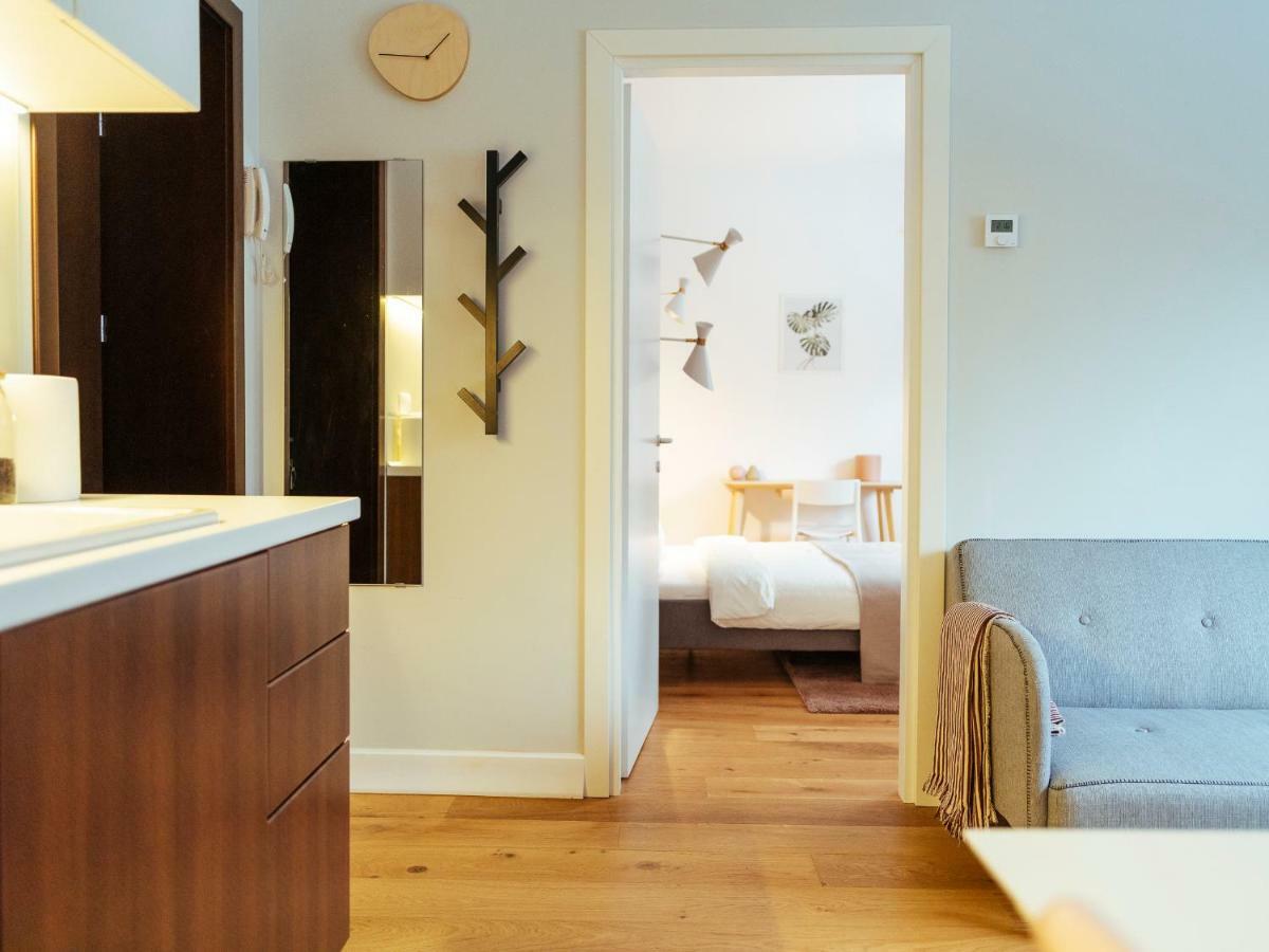 Boutique Luxury Flats - La Maison Du Petit Paris ブカレスト エクステリア 写真