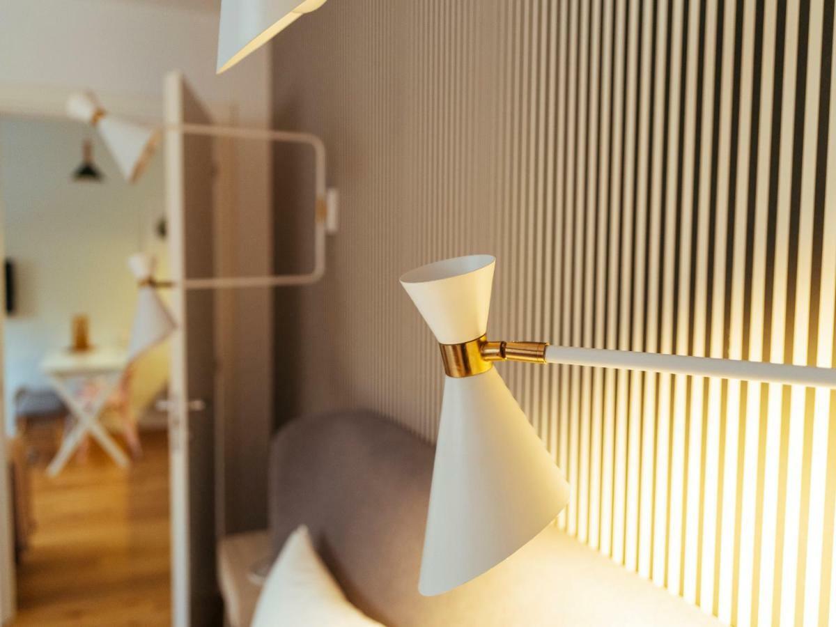 Boutique Luxury Flats - La Maison Du Petit Paris ブカレスト エクステリア 写真
