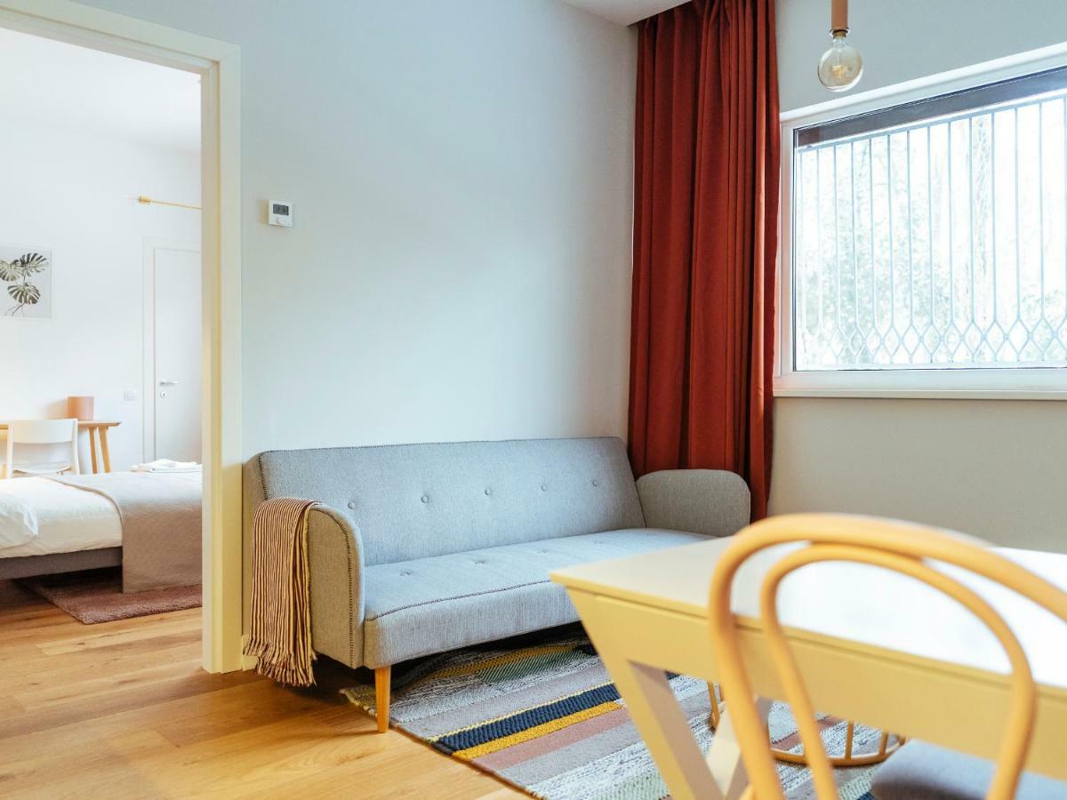 Boutique Luxury Flats - La Maison Du Petit Paris ブカレスト エクステリア 写真