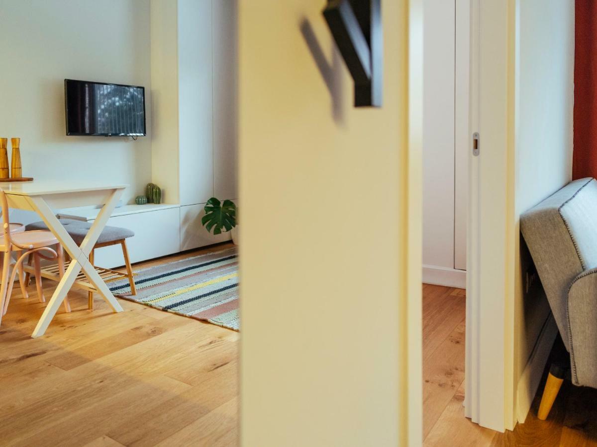 Boutique Luxury Flats - La Maison Du Petit Paris ブカレスト エクステリア 写真