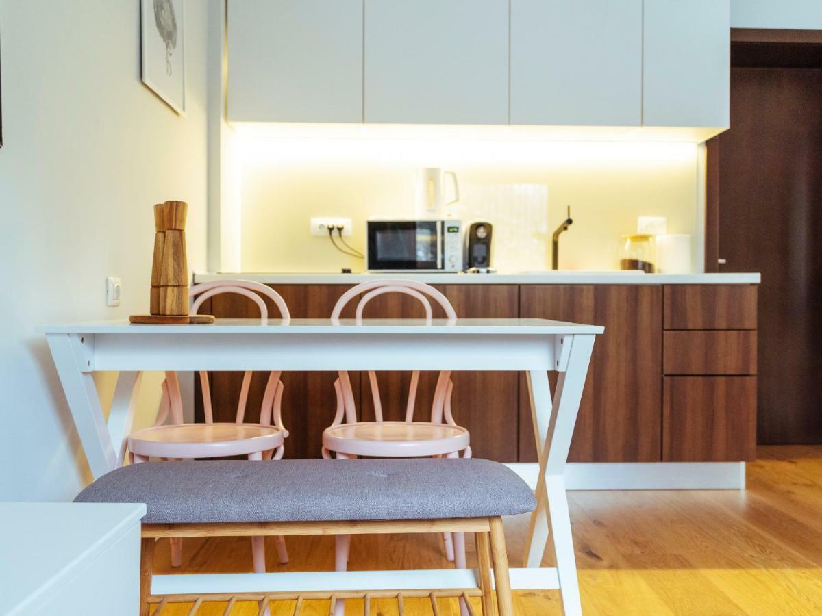 Boutique Luxury Flats - La Maison Du Petit Paris ブカレスト エクステリア 写真