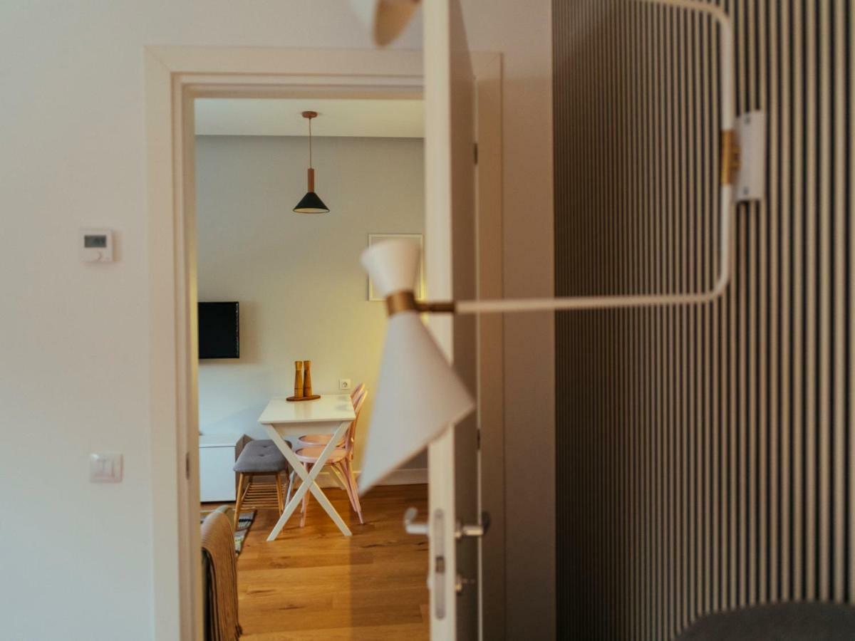 Boutique Luxury Flats - La Maison Du Petit Paris ブカレスト エクステリア 写真