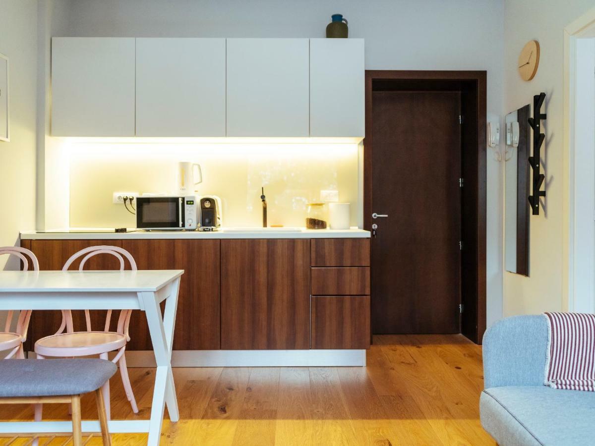 Boutique Luxury Flats - La Maison Du Petit Paris ブカレスト エクステリア 写真