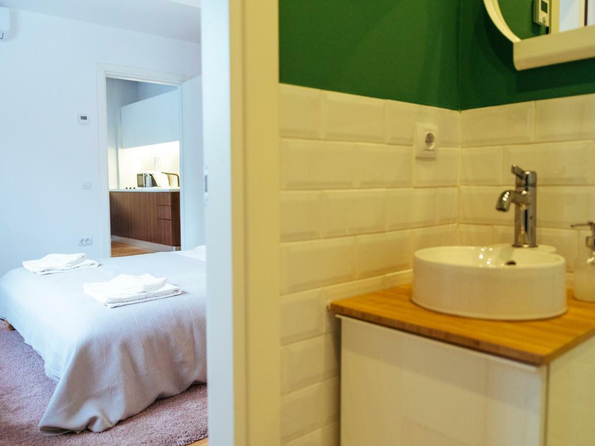 Boutique Luxury Flats - La Maison Du Petit Paris ブカレスト エクステリア 写真